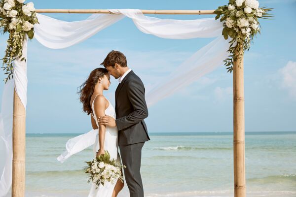 Beach wedding on COMO Parrot Cay. 