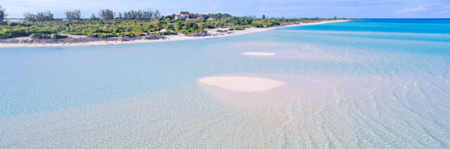 Sandbars and and the beach at Parrot Cay Resort