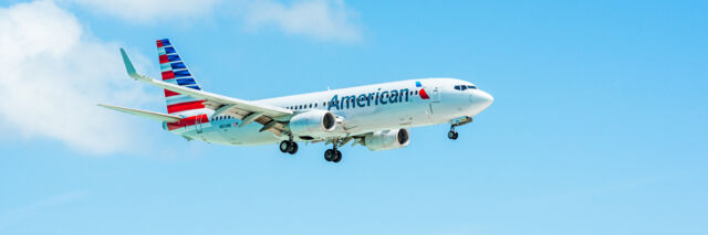 American Airlines Boeing 737-823 over Providenciales