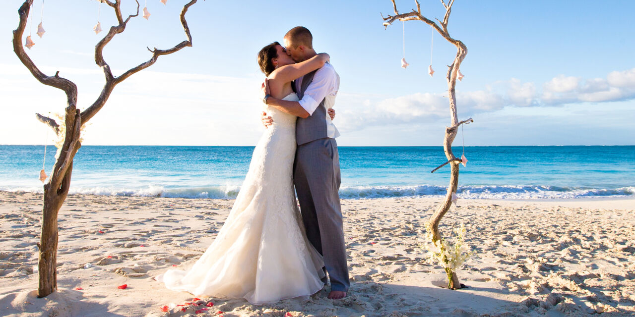 beaches turks and caicos wedding