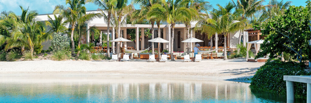 Image of a beachfront restaurant at lunch in Turks and Caicos.