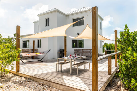 Deck and outdoor dining space