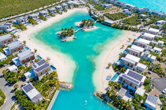 Ocean lagoon surrounded by villas at South Bank